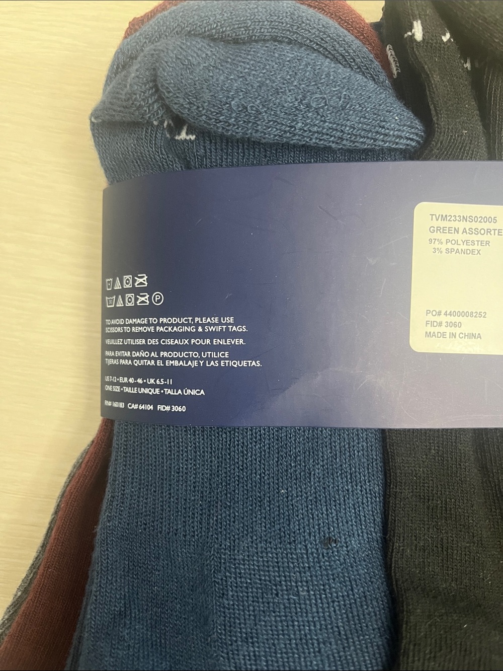Tommy Hilfiger Men's Cushion No Show  Athletic Socks - Green, Gray & Red Stripe - Picture 8 of 8